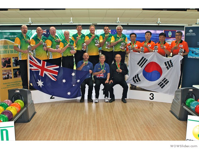 Seniors Men's Teams medallists Pic Barry Davies